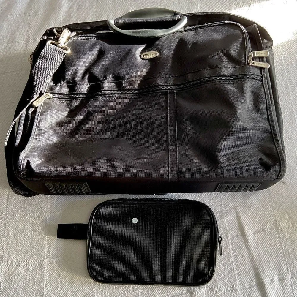 Targums Laptop Briefcase Black Poly W Plastic Handles & Shoulder Strap TV Prop